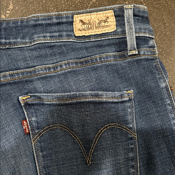 Levi’s Mid Rise Skinny Sz 12 Classic Blue Jeans - Picture 8 of 11